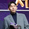 [포토] 서재민 'K리그2 신인왕 먹었어요'