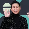 신동엽, 미담 터졌다 "아이돌 싸인 앨범 선물"..유재석 안 부럽네[스타이슈]