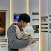 '이다인♥' 이승기, 10개월 딸 안고 다정.."건강하고 행복하길"