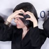 송혜교, 1억 4천만원 '다이아 60개' 팔찌 찬 '검은 수녀' [스타이슈]