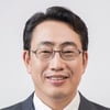 유영상 SKT 대표 "2025년 전례없는 위기속에 AI 실질적 매출 이룰 것"...2025년 신년사