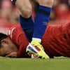 '충격' 日 엔도, 얼굴에 '플라잉 니킥' 맞고 기절... 가해자는 'EPL 데뷔전' 신예→퇴장 아닌 경고에 '팬들 분노'