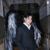 방탄소년단 정국 'Standing Next to You', 英오피셜 피지컬 싱글 차트 재진입..28주째 차트인