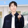송중기 '하트도 멋있게!'[★포토]