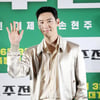 이제훈, 부티나는 실크 패션[★포토]