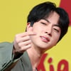 비주얼도 예능감도 '월클'..BTS 진, 스타랭킹 男아이돌 3위