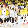LG '28년 무관 恨' 풀러 간다! 3전 전승 챔프전 진출→'쌍둥이 감독' 대결서 완승 [KBL 4강PO3 리뷰]