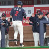 [포토] 김태형 '황성빈이 사니 롯데가 산다'