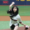 [포토] 유주 '라미레즈 받아랏'