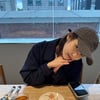 아이유, 컴백 앞두고 '절친' 강한나와 보낸 생일.."신난다 신나"