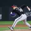 자칫 '대첩' 될 뻔했는데, 만루서 뜬공-삼진-삼진 '불 껐다'... LG 21세 필승조 "너무 신중하지 않으려 해" [부산 현장]