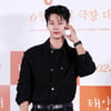 차학연, 아이돌 자아 보이는 하트포즈[★포토]