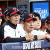 [포토]'찬규가 오늘 좀 맞네' 염경엽 감독