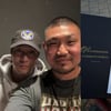 던밀스, 소지섭 '금 한 돈' 직접 인증.."화끈하게 껴안았어요"[스타이슈]