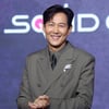 5년간 '오징어 게임' 이끈 이정재 "황동혁 감독 대단..함께 해준 모든 분들 감사"