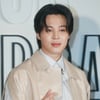 방탄소년단 지민, 장마철에 '우산 함께 쓰고 싶은 스타' 1위