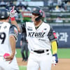 '95분 우천 중단→문상철 쐐기 투런' KT, LG 제압하고 공동 5위 껑충   [수원 현장리뷰]