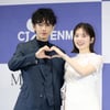 사토 타케루-코시바 후우카 '포즈는 다정하게'[★포토]