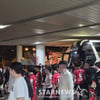 '경찰까지 등장' 격렬한 버스 막기 나왔다→"김기동 나가" 홈 대승에도 서울 팬들 분노 [상암 현장]