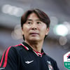 '기성용 불화설+방어회 정치' 해명한 김기동 감독 "나도 뭔지 몰랐는데... 레전드 보내는 팬들 아픔 공감" [상암 현장]