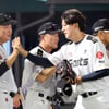 [포토]'주형광 투수코치와 자축' 김원중