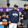 [포토]'어필하는 이호준 감독'