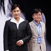 포즈취하는 이병헌-신철 집행위원장[★포토]