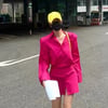 다 가려도 김혜수, 런웨이 방불케 하는 모델 포스