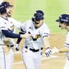 두산, 김재호 은퇴 경기서 8회 짜릿한 5득점 대역전 드라마! 김재환 극적 스리런포 작렬 '8-7 진땀승' [잠실 현장리뷰]