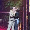 '이다해♥' 세븐, 무대 위 돌발 행동..조정석에 찐한 뽀뽀