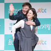윤정수, 김숙과 결혼 계약서 찢었다.."애인 앞에서 씹어 먹어" [스타이슈](미스터라디오)