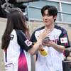 [포토] 김요한 '임찬규 팬과 셀카 찰칵'