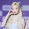 우기, 금발미녀의 볼하트[★포토]