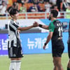 [포토] 박승수 '세징야와 꽃미소 배틀'