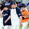 '아!' 한화가 8회 충격의 5실점 역전패, LG에 1위 끝내 내주다니... 잠실벌이 이틀 뒤 더욱 뜨거워지나