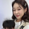 '49세 엄마' 현영 "셋째 아기..냄새 좋아" 품에 안고 행복한 미소
