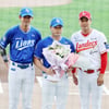 [한번에쓱]'은퇴결심' 오승환, 축하하는 SSG캡틴 김광현