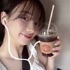 카리나, 기내서 청순 미모 자랑..하얀 민소매+연한 메이크업 눈길[스타IN★]