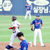 [포토]'엄상백은.....' 오스틴