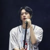 "경이로운 퍼포머"..방탄소년단 진, 외신도 감탄한 팬콘 투어