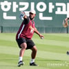 [포토]캐치볼하는 알칸타라와 메르세데스