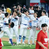 [포토]'주전 선수들 축하받는' 혀경민