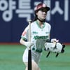 [포토] 정차연 '롱다리 1일 배트걸'