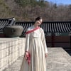 임윤아, 포박당해도 청순 비주얼..'폭군의 셰프' 현장 밝히는 미모[스타IN★]