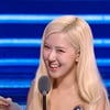 "테디 오빠·블랙핑크, 저 상 탔어요!" 로제, 'MTV VMA'서 韓 최초 주요상 수상