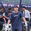 '올스타 유격수' 전민재 부상 딛고 돌아왔다! 콜업날 바로 8번타자 스타팅... "움직임 괜찮았다더라" [부산 현장]