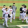 4점차 리드 못 지킨 LG, '휴식일' 2위 한화에 3.5G차 추격 당했다→매직넘버 '11' 그대로