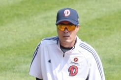 '파격 결단' 조성환 감독대행 "주전급 2군행 제안 내가 했다, 정상화할 일 있으면 그게 우리의 책임" [잠실 현장]
