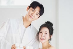 '쌍둥이 임신' 김지혜, D라인 노출 없는 만삭 사진 "설레는 마음"
