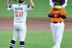 [한번에쓱]'최다득표! 감사합니다' 김서현